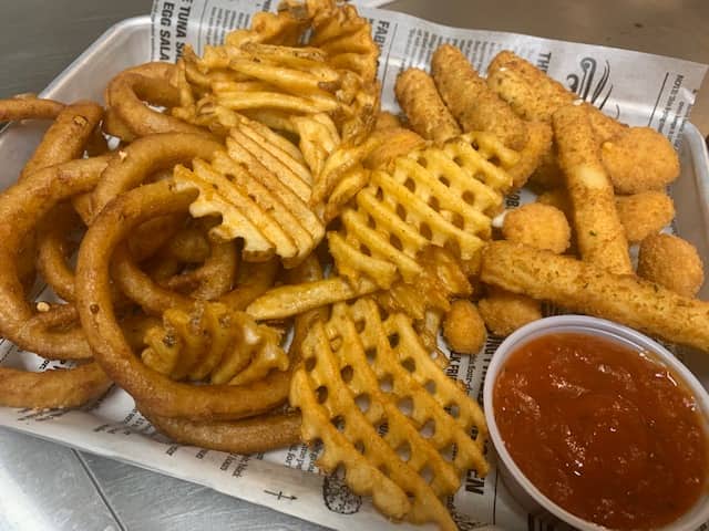 Gasthaus Bar & Grille — photo 4