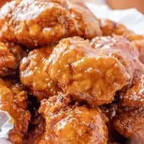 Wings, Wings & More Wings — Zimmy’s Bar & Grille