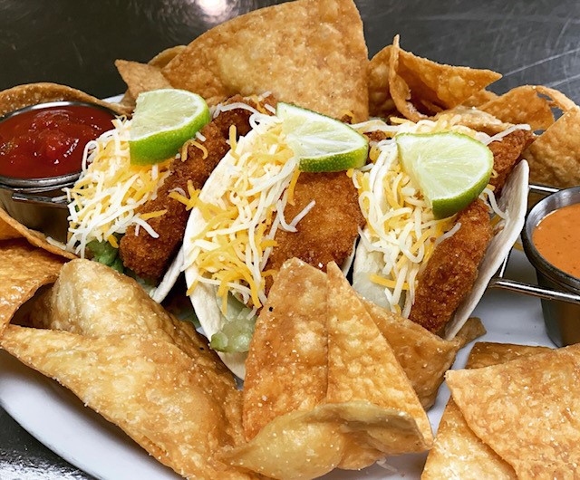 Sheldon Langer’s Bar & Grill Family Table